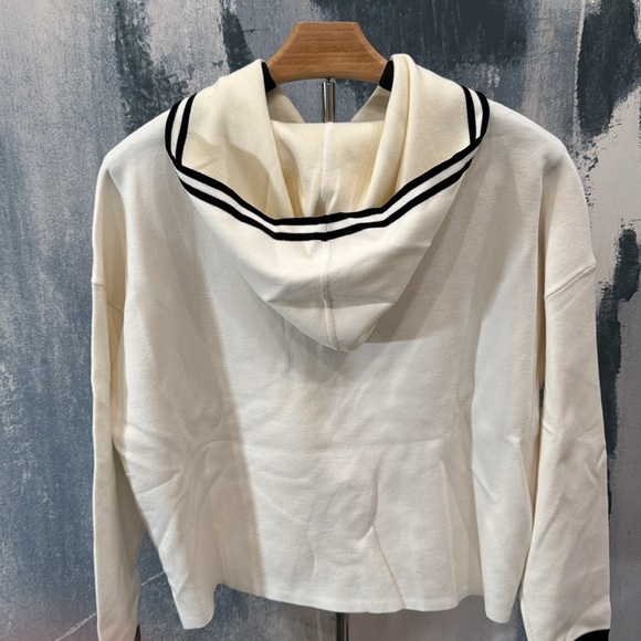 ALICE + OLIVIA OSCAR STACEFACE HOODIE NWOT - Picture 3 of 4